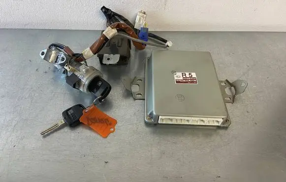 Subaru Impreza II Engine ECU kit and lock set 