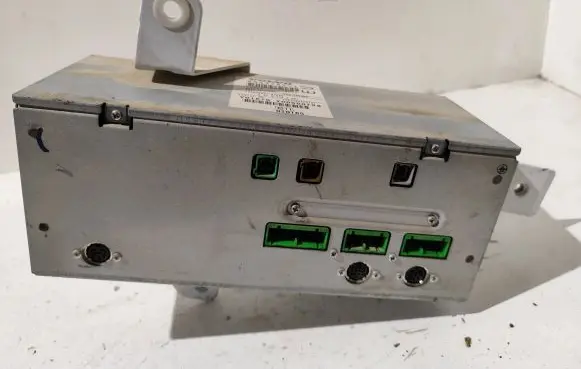 Volvo V70 GPS navigation control unit/module 86337971 Y0050079B CUP24E3AF0187