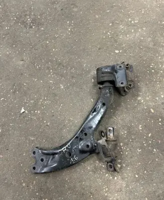 Honda CR-V Front lower control arm/wishbone