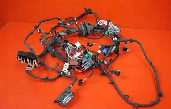 Renault Megane IV Engine installation wiring loom