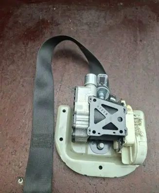 Mercedes-Benz CLK A209 C209 Front seatbelt 