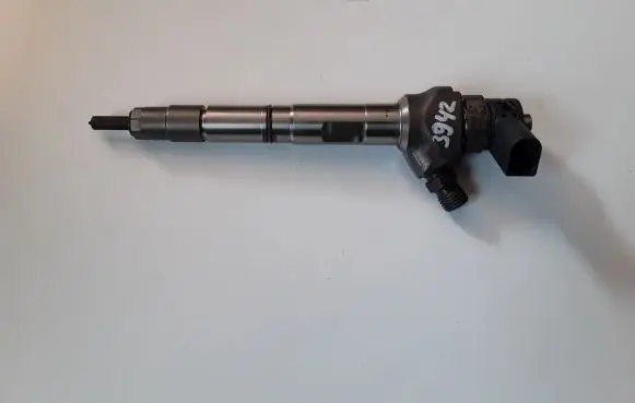 Audi A4 S4 B8 8K Fuel injector 04L130277AE