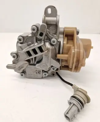 Mercedes-Benz A W177 Oil pump 2821800600 150007372R 0102106524