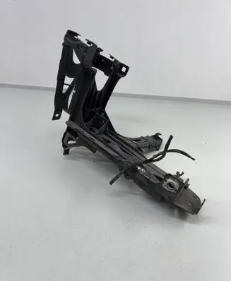 BMW 6 F12 F13 Headlight/headlamp mounting bracket 7211520