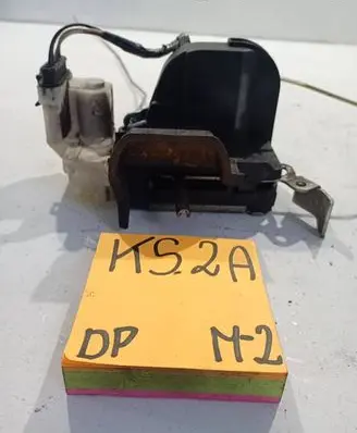 Citroen Berlingo Front door lock 46511432