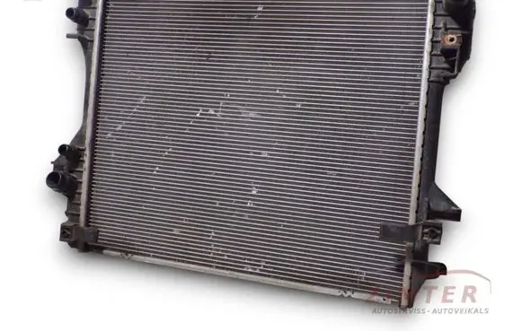 Jaguar XF X250 Coolant radiator 