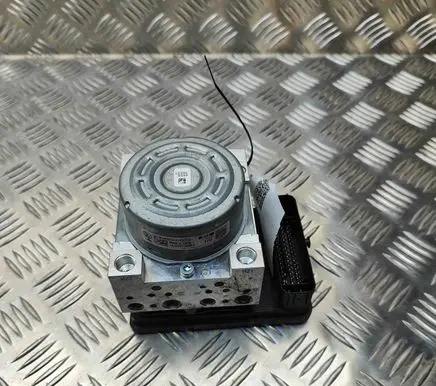 Volkswagen Multivan T6 ABS Pump 7T0614517D