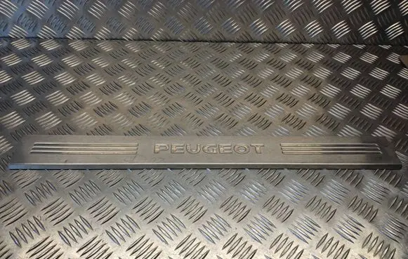 Peugeot 206 CC Front sill trim cover 96369602ZC