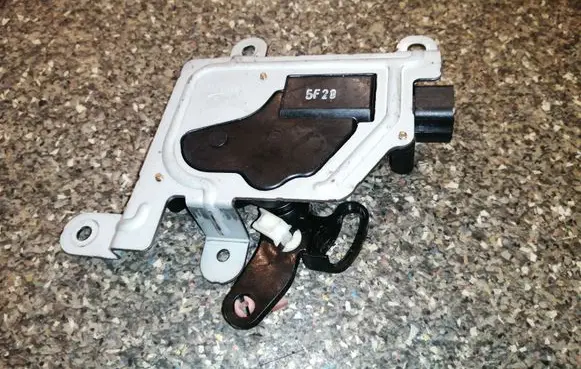 KIA Sorento Tailgate boot lock/latch motor 812403E000