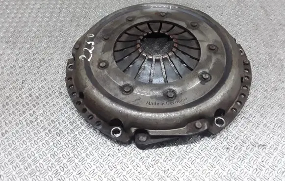 Audi A4 S4 B6 8E 8H Pressure plate 058141117B