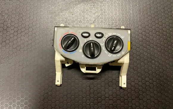 Opel Vivaro Climate control unit N106729W