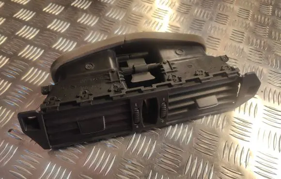 BMW 5 E60 E61 Dash center air vent grill 6910734 141218