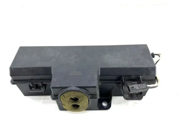 Opel Insignia A Tailgate hydraulic pump motor HB80076065 HB80076060