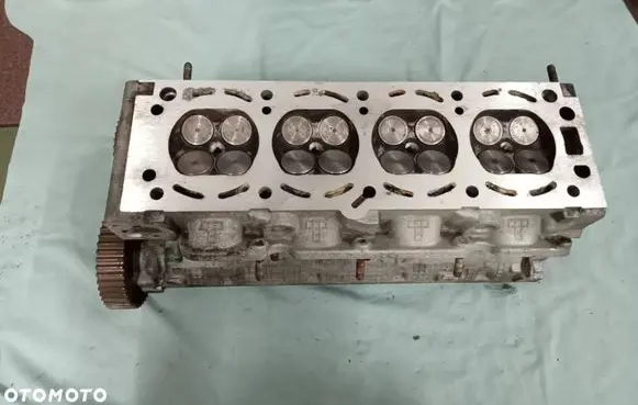 Chevrolet Vectra Engine head 90501968