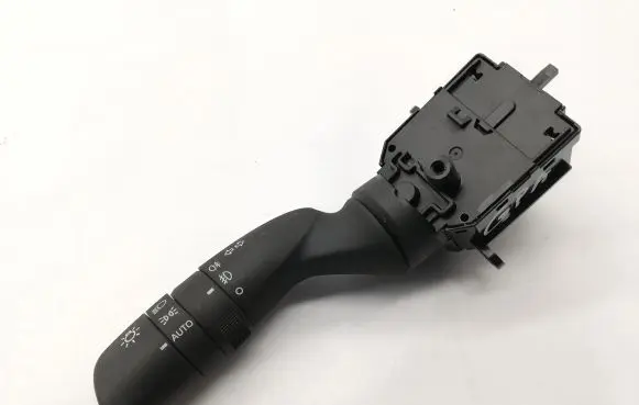Toyota Yaris Cross Indicator stalk 17J910