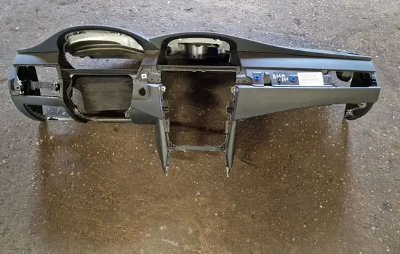 BMW 5 E60 E61 Dashboard 697640507