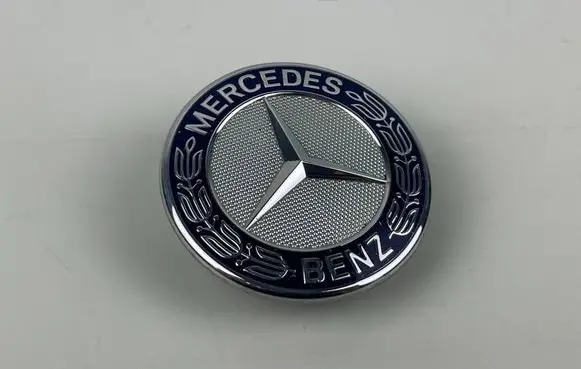 Mercedes-Benz C W205 Manufacturer badge logo/emblem A2128170316