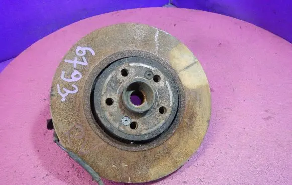 Front wheel hub spindle knuckle