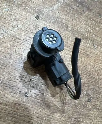 BMW 3 E90 E91 Air quality sensor 9136607