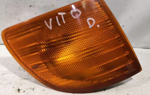 Mercedes-Benz Vito Viano W638 Front indicator light