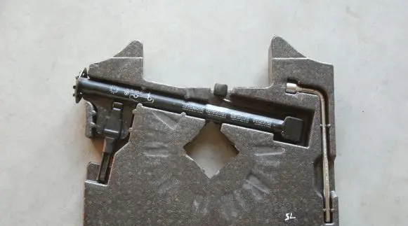 Mercedes-Benz SL R230 Tool set SL350