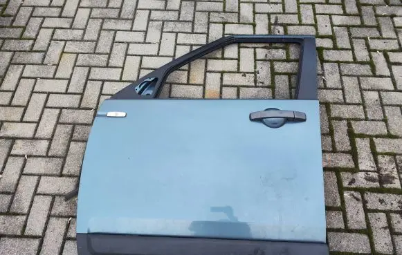 Land Rover Discovery 4 - LR4 Front door