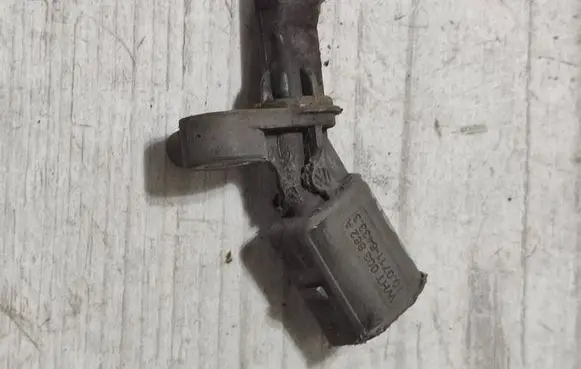Seat Arona ABS rear brake sensor 10071164333 WHT003862A