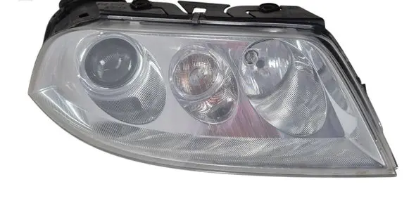 Volkswagen PASSAT B5.5 Headlight/headlamp