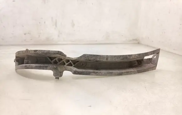 Volkswagen PASSAT B6 Front bumper mounting bracket 3C0807178