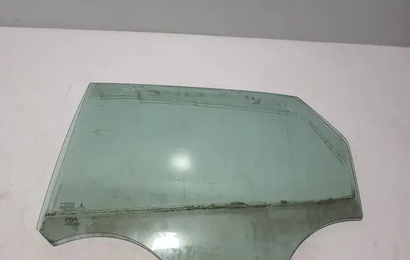 Citroen C4 III e-C4 Rear door window glass 9832845480