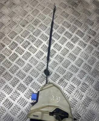 Volkswagen Golf VI Rear door lock 8H25CZ