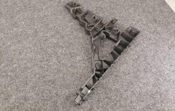 Land Rover Range Rover Velar Bumper support mounting bracket corner J8A217B931A