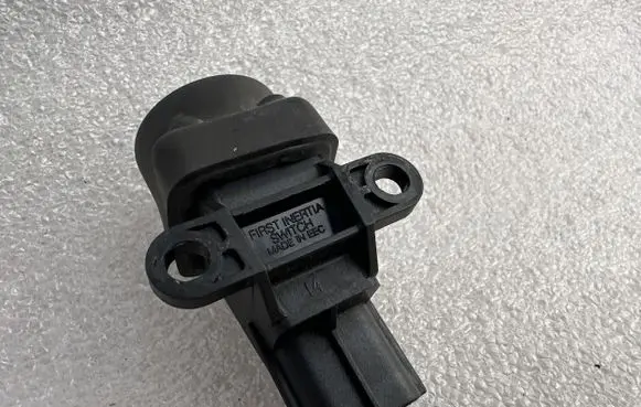 Jaguar XK8 - XKR Fuel cut-off switch LNA6520BA 5172D6 NH6528H0