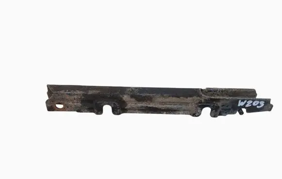 Mercedes-Benz C W203 Front bumper mounting bracket A2038801114