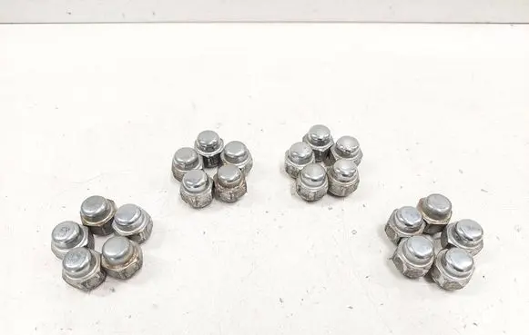 Mazda CX-5 Nuts/bolts 
