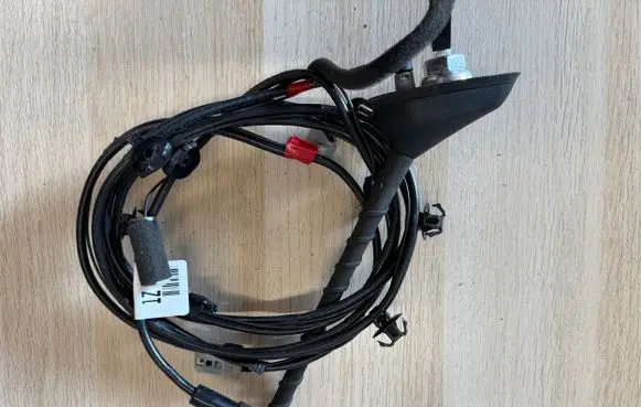 KIA Rio Aerial GPS antenna 962001W000