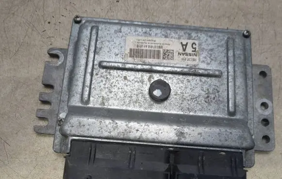 Nissan Note (E11) Engine control unit/module MEC37910