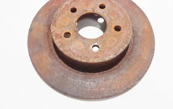 Volvo V50 Rear brake disc neventiliuojamas