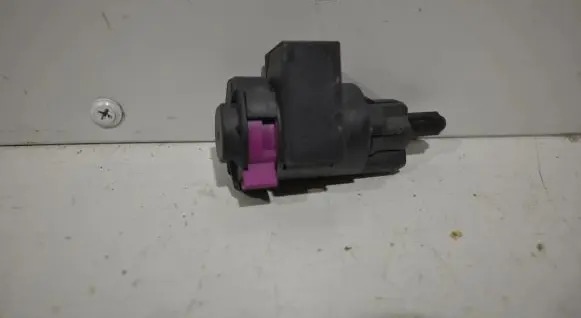 Audi A6 S6 C6 4F Brake pedal sensor switch 4F0945459B