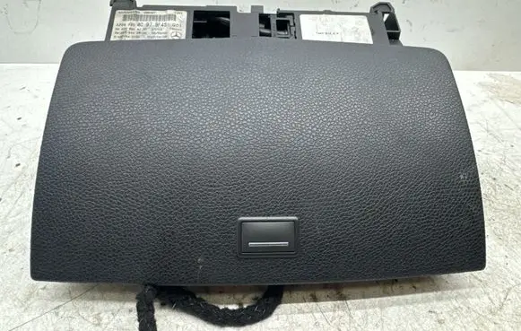 Mercedes-Benz C W204 Screen/display/small screen A2048204097