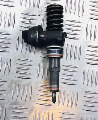Audi A6 S6 C5 4B Fuel injector 0414720204