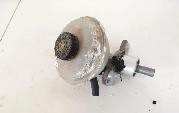 Audi A4 S4 B5 8D Master brake cylinder 91973