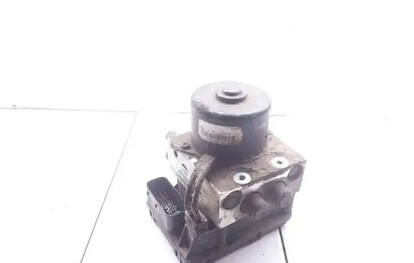 Chrysler Voyager ABS Pump P04721427 25020403384