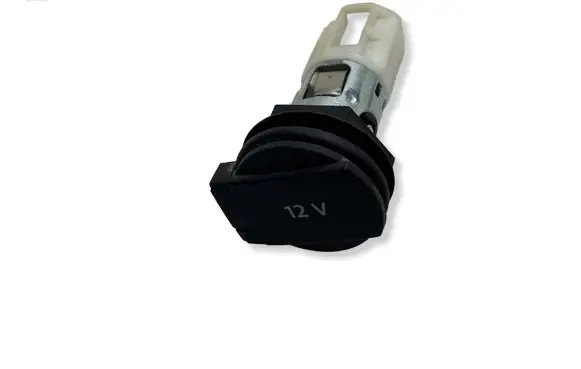 Volkswagen PASSAT B6 12 V Socket (front) 