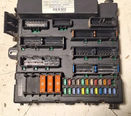 Opel Vectra C Fuse box set 13205781 18022008 07253029