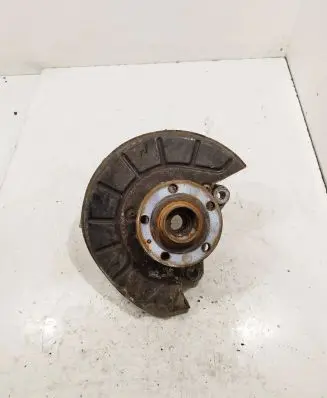 Volkswagen PASSAT B7 Front wheel hub spindle knuckle