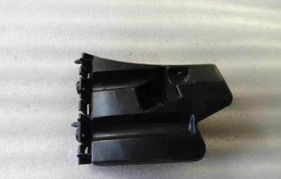 Volvo S60 Front bumper mounting bracket 30796625