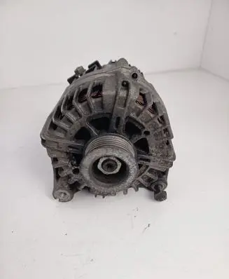 BMW 3 E90 E91 Generator/alternator 7802261