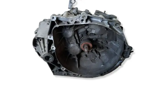 Peugeot 2008 I Manual 6 speed gearbox 