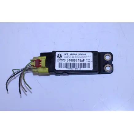Chrysler Voyager Airbag deployment crash/impact sensor 04686748AF 5WY70120 TDS3391B1358